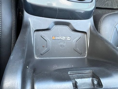 Used 2019 Chevrolet Colorado Z71 AWD/4WD image 31