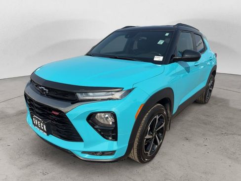 Used 2021 Chevrolet TrailBlazer RS w/ Sun and Liftgate Package AWD/4WD image 3