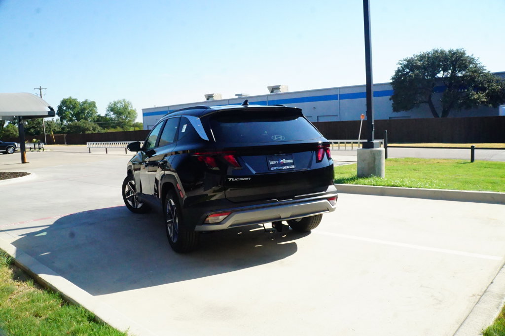 New 2026 Hyundai Tucson SEL w/ Tow & Go Package FWD image 6