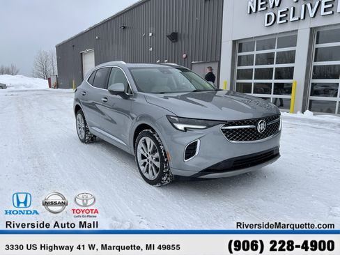 Used 2023 Buick Envision Avenir image 1