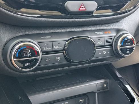 Certified 2025 Kia Soul S FWD image 24