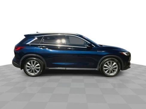 Used 2019 INFINITI QX50 Essential w/ Premium Heat Package image 9