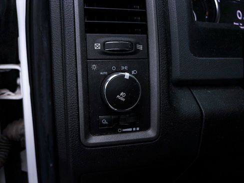 Used 2013 RAM 1500 Express image 12