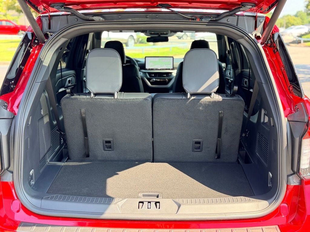 New 2026 Ford Explorer ST-Line w/ ST-Line Street Pack RWD image 26