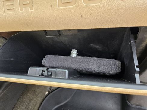 Used 2014 Ford F250 Lariat w/ Chrome Package image 24