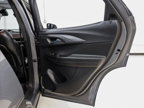 Used 2021 Chevrolet TrailBlazer LT w/ Sun and Liftgate Package FWD image 46