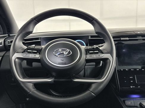 Used 2023 Hyundai Santa Cruz Limited w/ Winter Package AWD/4WD image 11