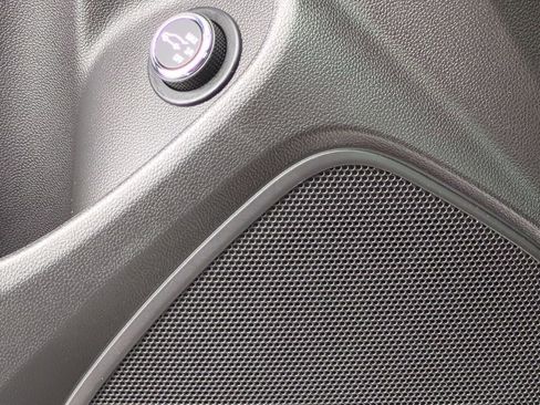 Used 2021 Buick Encore GX Select image 31