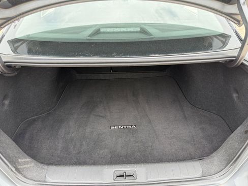 Used 2025 Nissan Sentra SV FWD image 31