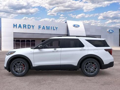 New 2026 Ford Explorer ST-Line w/ ST-Line Street Pack RWD image 3