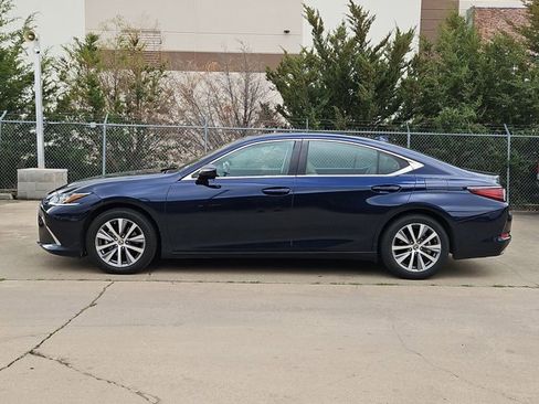 Used 2020 Lexus ES 350 w/ Premium Package image 9