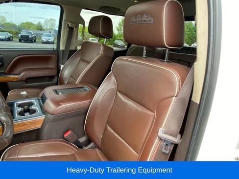 Used 2016 Chevrolet Silverado 2500 High Country w/ High Country Premium Package AWD/4WD image 4