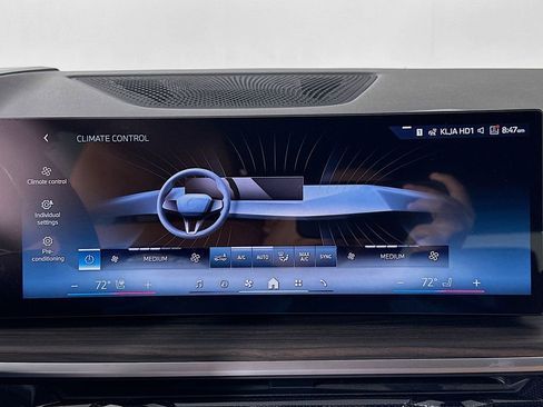 New 2026 BMW X5 xDrive50e image 14