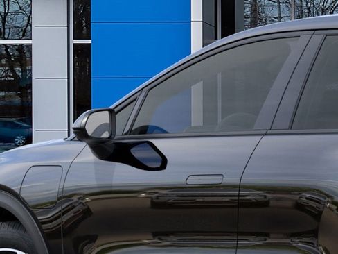 New 2026 Chevrolet Equinox EV LT image 12