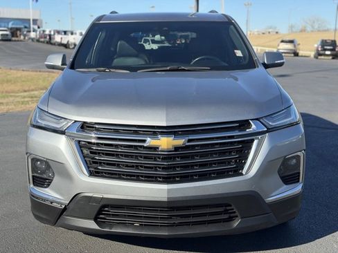 Used 2023 Chevrolet Traverse LT w/ LPO, Floor Liner Package image 2
