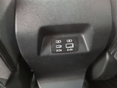 Certified 2025 Subaru Crosstrek 2.5i Premium AWD/4WD image 14