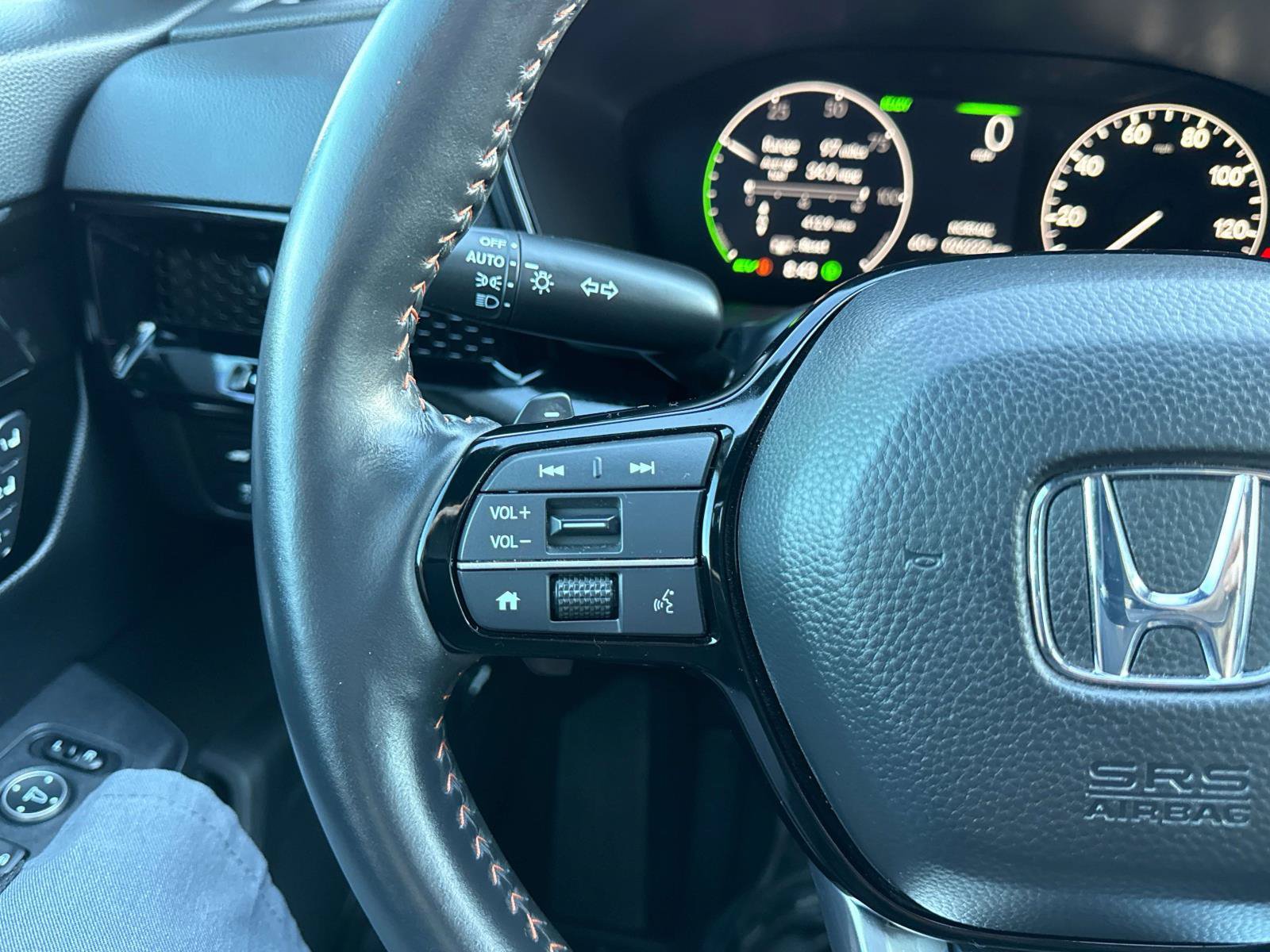Used 2025 Honda CR-V Sport Touring image 25
