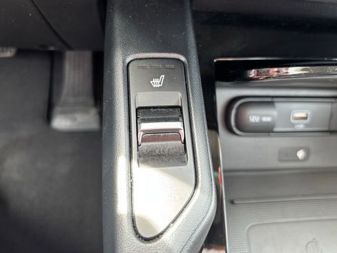 Used 2022 Kia Telluride S AWD/4WD image 31