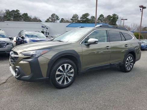 Certified 2025 Subaru Outback Touring w/ Popular Package #2 image 3