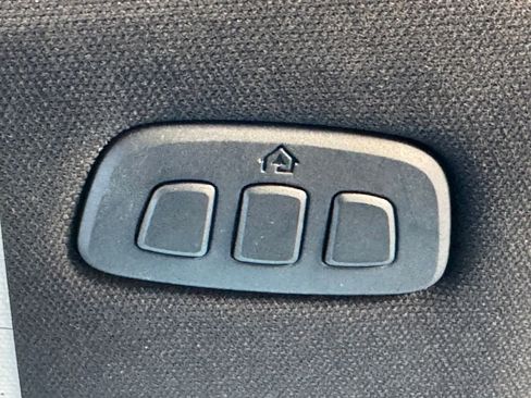 Used 2025 Ford Explorer ST-Line image 27