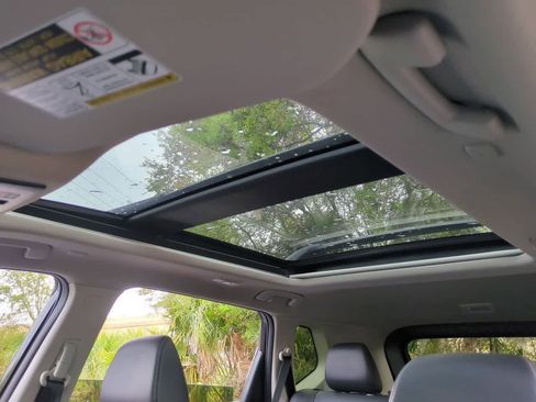 Used 2025 Nissan Rogue Platinum image 20