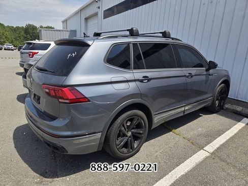 Used 2024 Volkswagen Tiguan SE R-Line FWD image 6