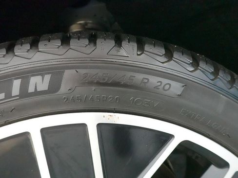 Used 2020 Porsche Taycan 4S image 36