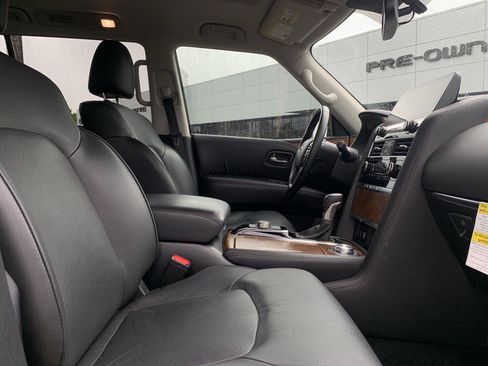Used 2023 Nissan Armada SL w/ Captain's Chairs Package AWD/4WD image 35