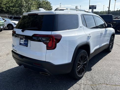 Used 2023 GMC Acadia SLT w/ Elevation Edition FWD image 7