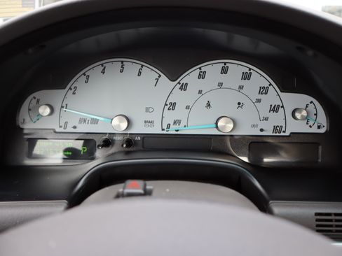 Used 2002 Ford Thunderbird RWD image 21