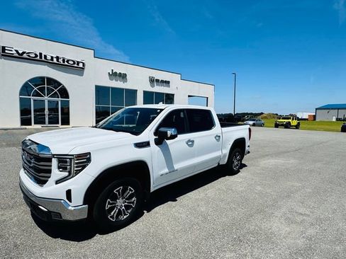 Used 2021 GMC Sierra 1500 SLT RWD image 1
