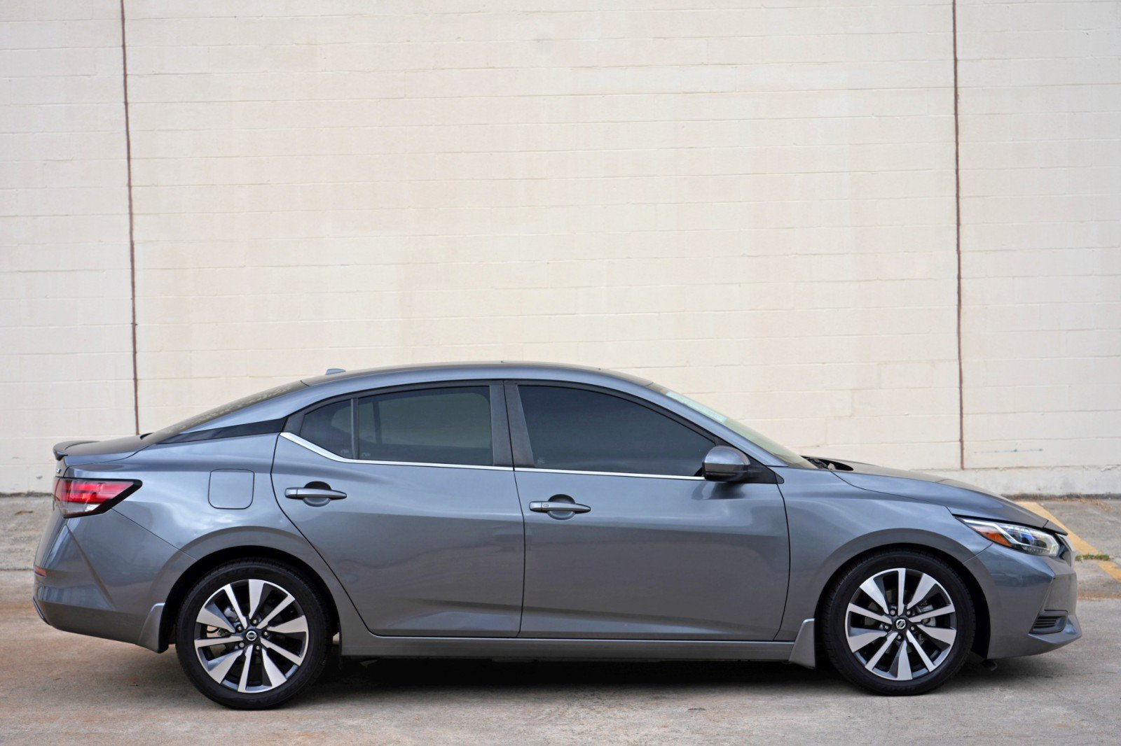 Used 2020 Nissan Sentra SV FWD image 47