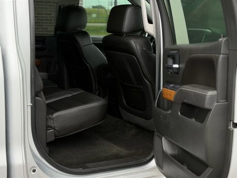 Used 2014 GMC Sierra 1500 SLT w/ Suspension Package, Off-Road AWD/4WD image 8