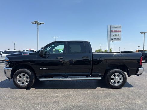 Used 2026 RAM 2500 Big Horn AWD/4WD image 8