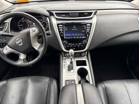Used 2018 Nissan Murano SL w/ Moonroof Package image 17