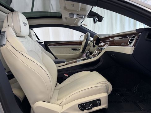 Used 2023 Bentley Continental GT Azure image 16