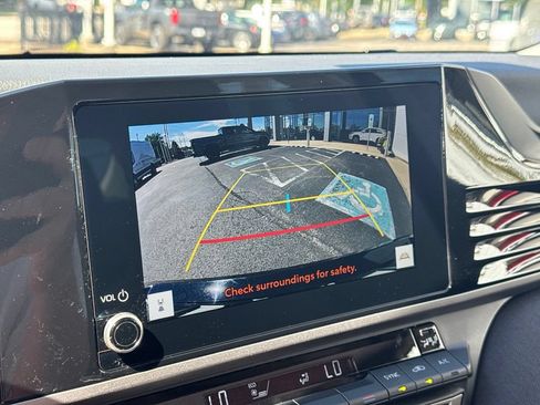 Used 2025 Toyota Camry LE FWD image 43
