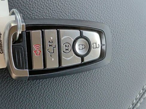 New 2026 Ford F250 Lariat w/ Chrome Package image 49