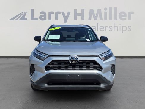 Used 2025 Toyota RAV4 LE image 8
