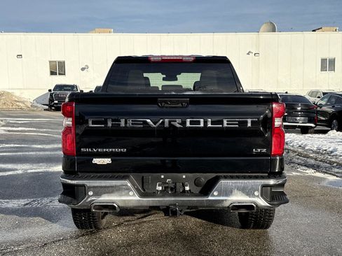 Used 2023 Chevrolet Silverado 1500 LTZ w/ Z71 Off-Road Package image 5