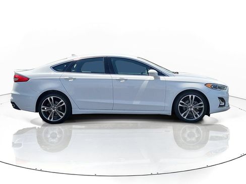 Used 2019 Ford Fusion Titanium AWD/4WD image 5