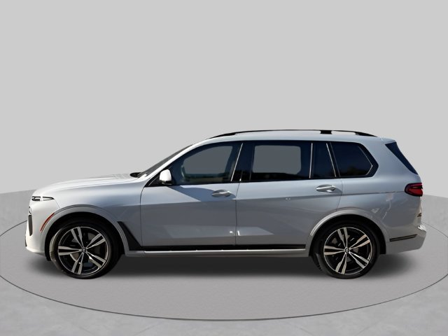 Used 2024 BMW X7 xDrive40i w/ Executive Package AWD/4WD image 3