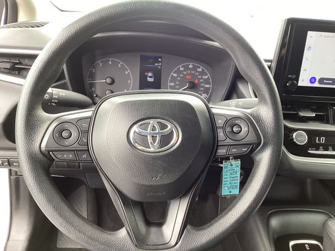 Certified 2025 Toyota Corolla LE FWD image 4