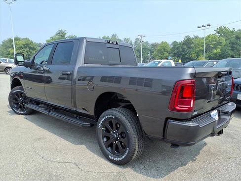 New 2026 RAM 2500 Big Horn AWD/4WD image 6
