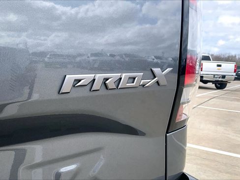 Used 2023 Nissan Frontier Pro-X w/ Technology Package image 9