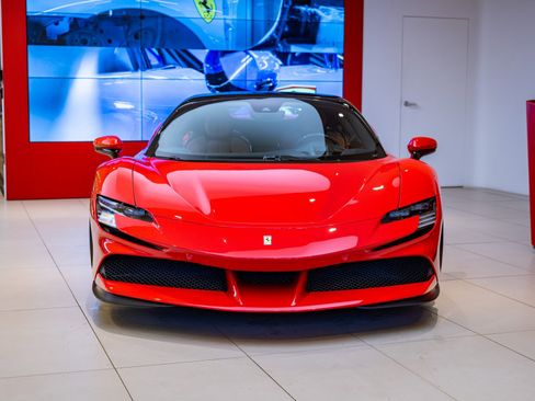 Certified 2025 Ferrari SF90 Spider image 28