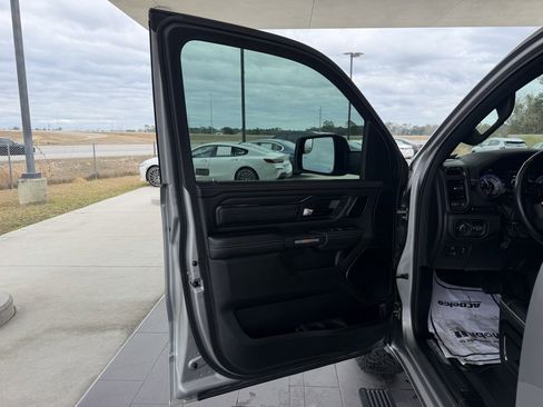 Used 2022 RAM 1500 Limited image 11
