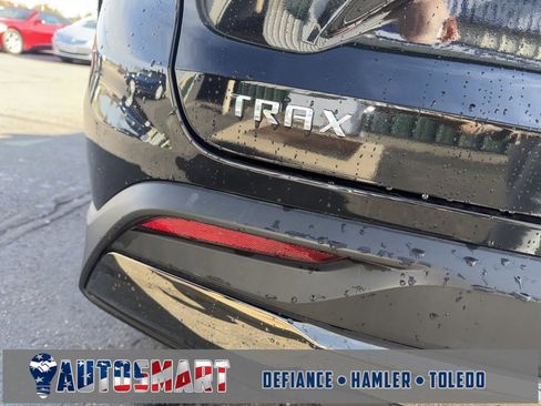 Used 2024 Chevrolet Trax ACTIV w/ Driver Confidence Package image 10