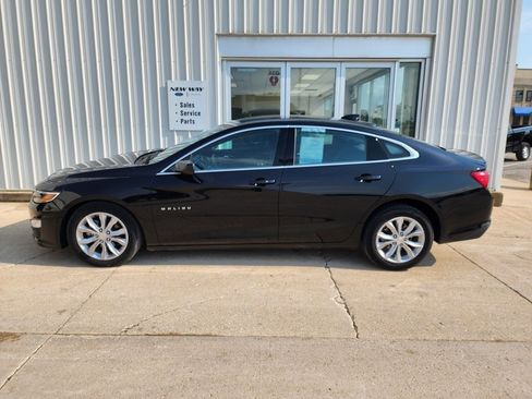 Used 2024 Chevrolet Malibu LT image 2