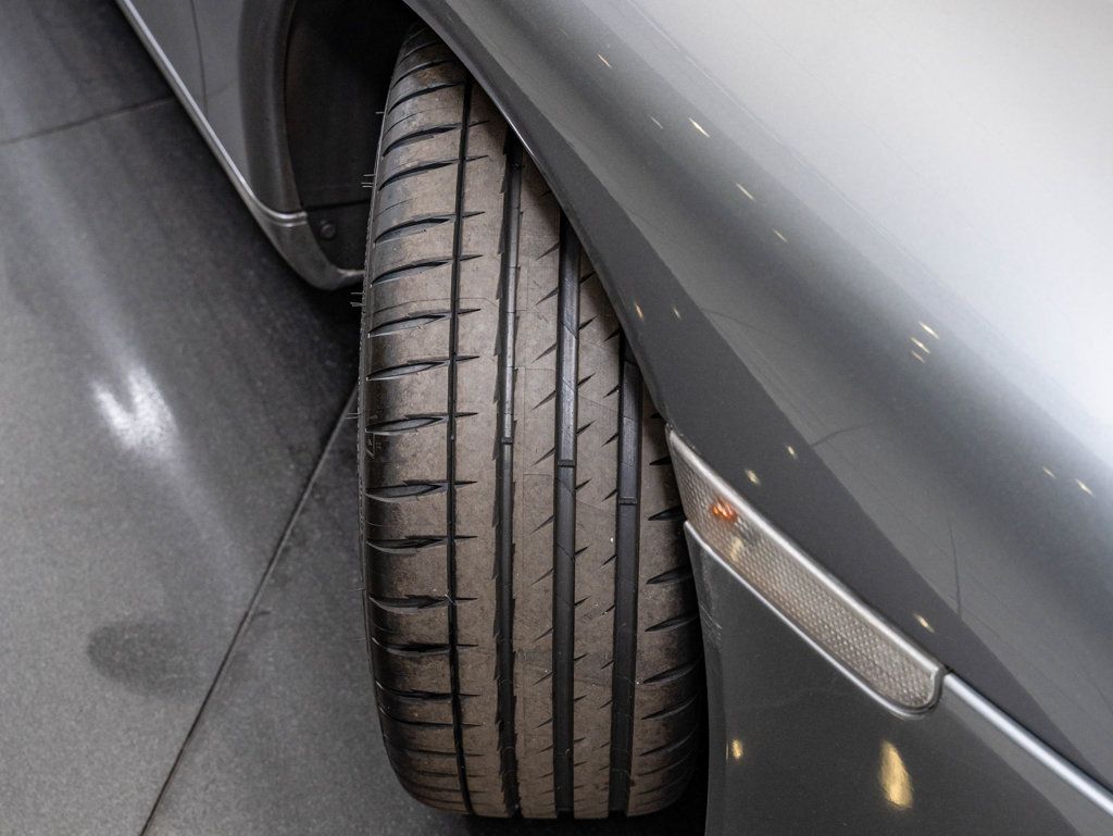 Used 2002 Porsche 911 Carrera RWD image 45